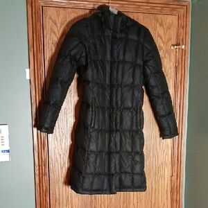 Women's North Face Long Hooded Down Jacket/Coat